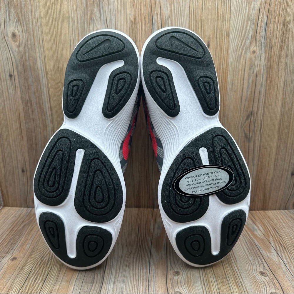 Nike Revolution 4 GS Wolf Grey Youth Running Shoes Sneakers - Picture 7 of 8